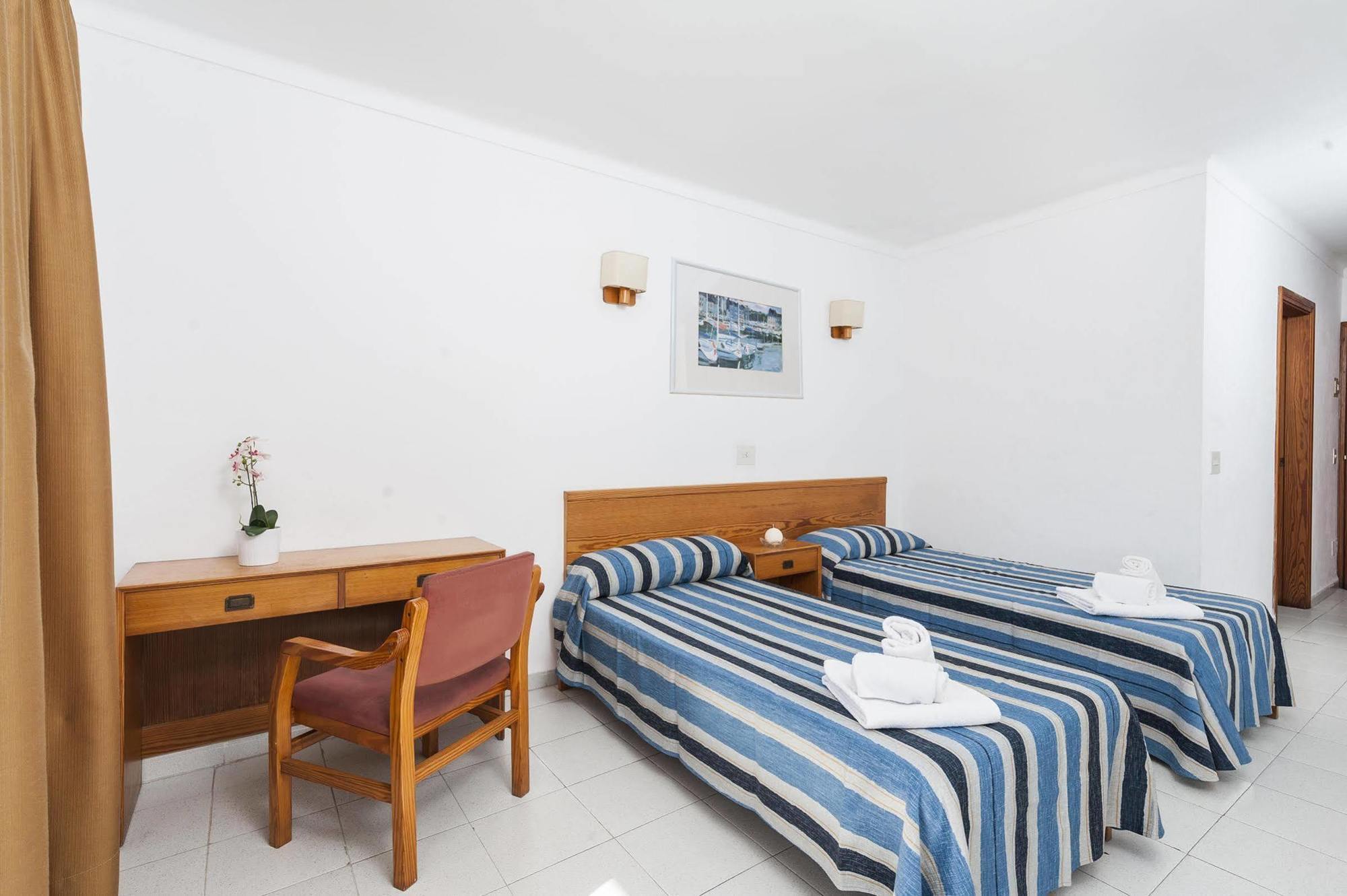 Hostal Casa Bauza Кала-Ратхада Екстер'єр фото